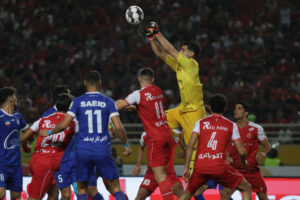 استقلال 1- 1 پرسپولیس، دربی 107