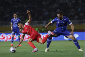 استقلال 1- 1 پرسپولیس، دربی 107