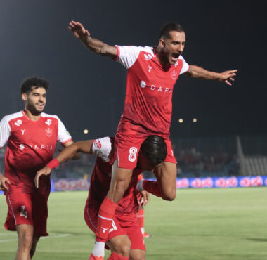 پرسپولیس ۲ - ذوب آهن ۰